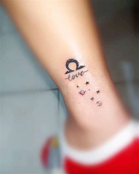 Tatuajes signo libra mujer